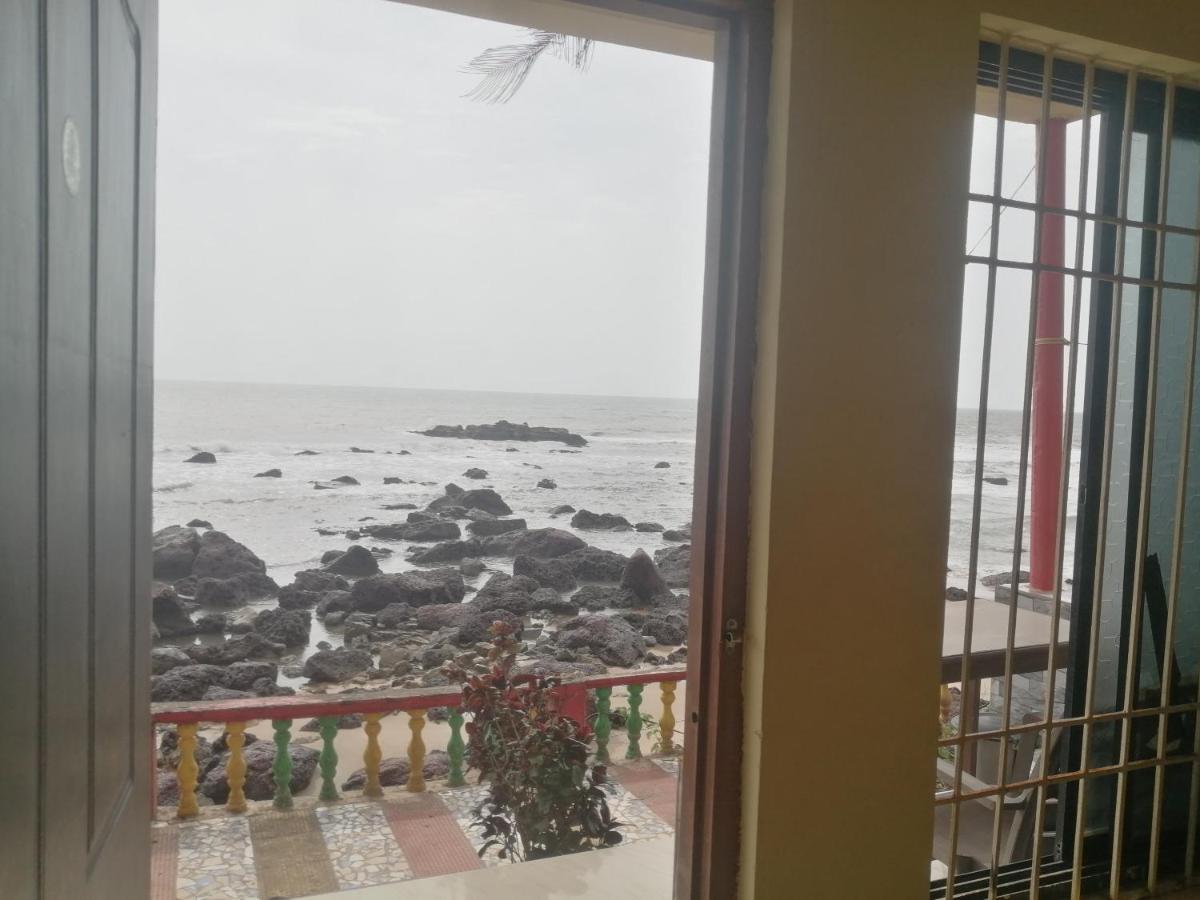 Shree Sai Cottage Sea View Арамболь Экстерьер фото