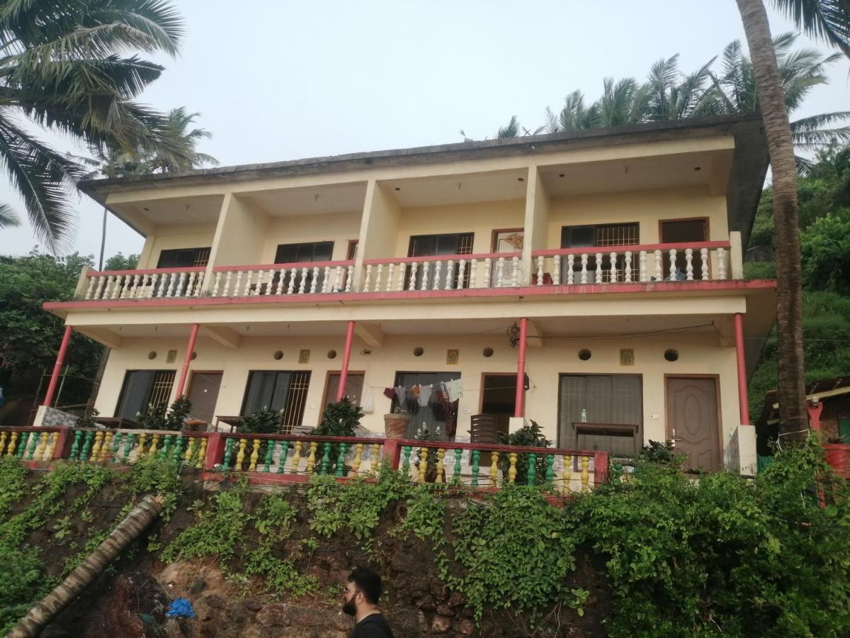 Shree Sai Cottage Sea View Арамболь Экстерьер фото